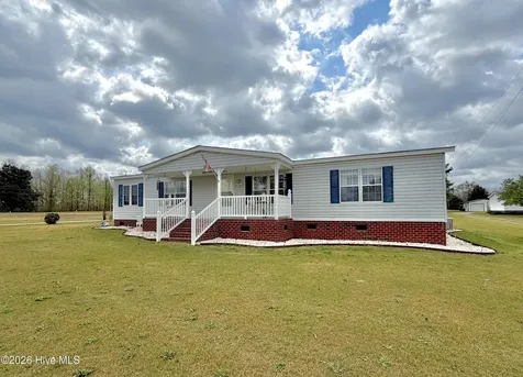 1961 Becton Farm Road Kinston NC 28501