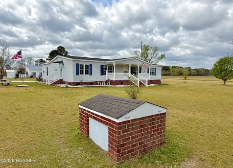 1961 Becton Farm Road Kinston NC 28501