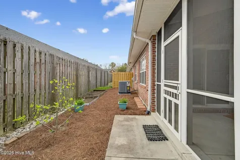 6025 Banded Tulip Drive Wilmington NC 28412