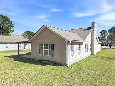111 Bay Tree Circle Hampstead NC 28443
