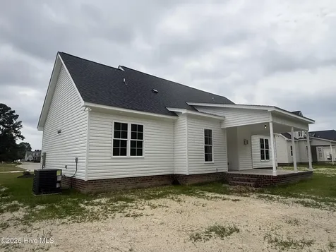 3301 School View Drive Farmville NC 27828
