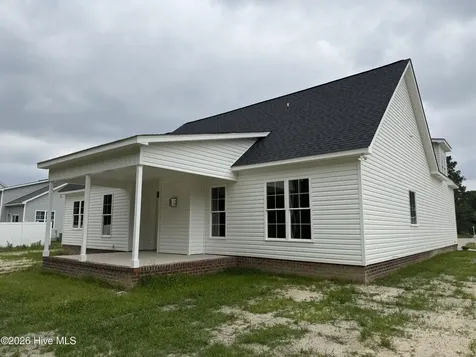 3301 School View Drive Farmville NC 27828