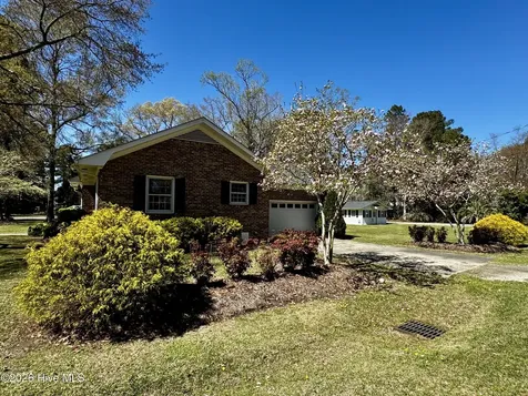 200 Elm Street Whiteville NC 28472