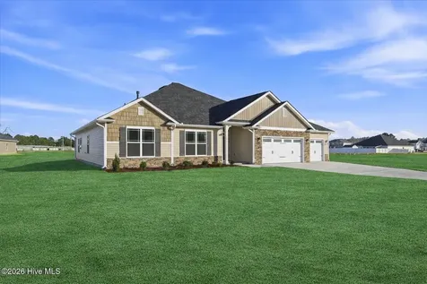 104 Manchester Court La Grange NC 28551