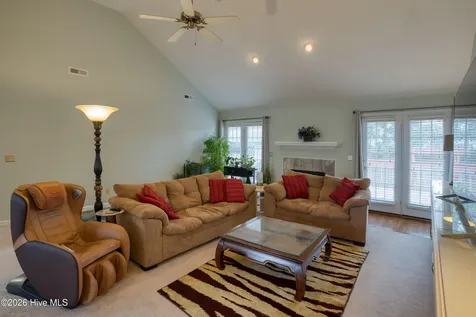 3204 Bougainvillea Way Wilmington NC 28409