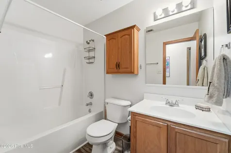 307 Kenilworth Place Hubert NC 28539