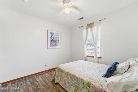 307 Kenilworth Place Hubert NC 28539