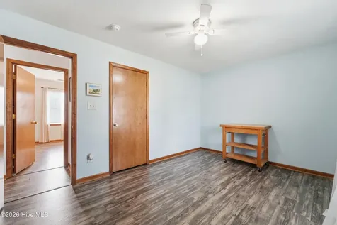 307 Kenilworth Place Hubert NC 28539