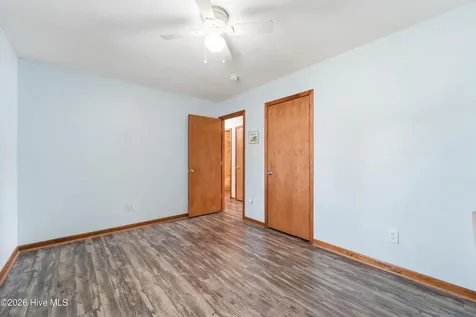 307 Kenilworth Place Hubert NC 28539