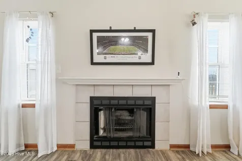 307 Kenilworth Place Hubert NC 28539