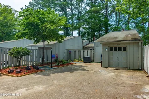 109 Mallards Cove Vass NC 28394