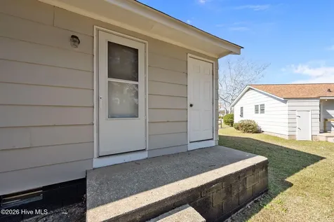 2266-2268 Onslow Drive Jacksonville NC 28540