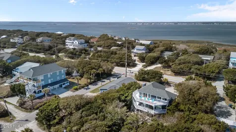 102 Fairfax Road Emerald Isle NC 28594