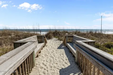 102 Fairfax Road Emerald Isle NC 28594