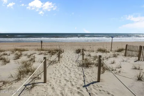 102 Fairfax Road Emerald Isle NC 28594