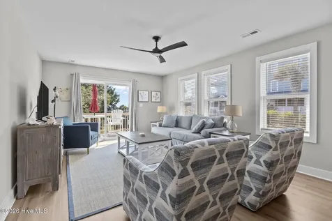 102 Fairfax Road Emerald Isle NC 28594