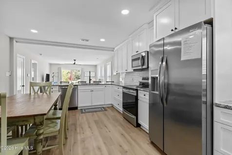 102 Fairfax Road Emerald Isle NC 28594