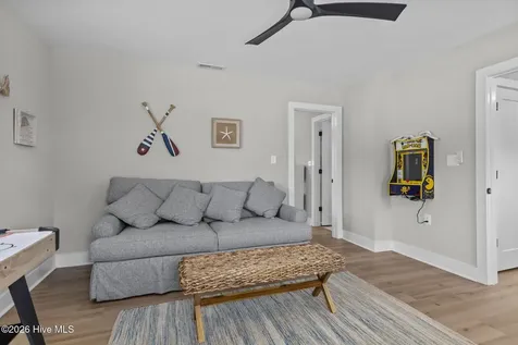 102 Fairfax Road Emerald Isle NC 28594
