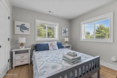 102 Fairfax Road Emerald Isle NC 28594