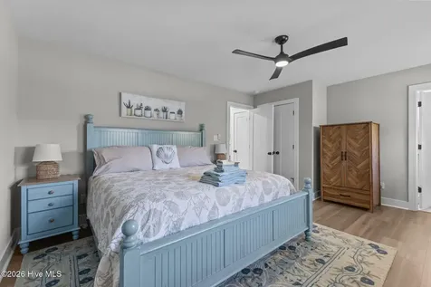 102 Fairfax Road Emerald Isle NC 28594