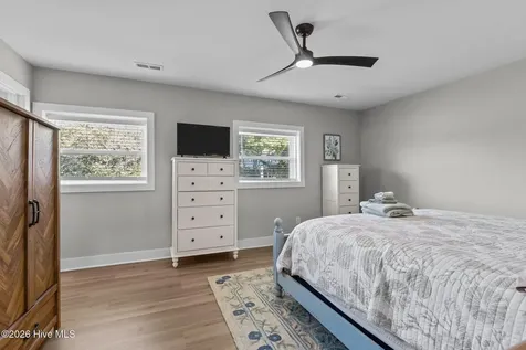 102 Fairfax Road Emerald Isle NC 28594