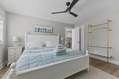 102 Fairfax Road Emerald Isle NC 28594