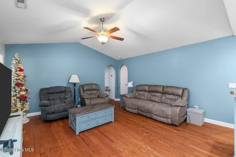 106 Oyster Landing Drive Sneads Ferry NC 28460