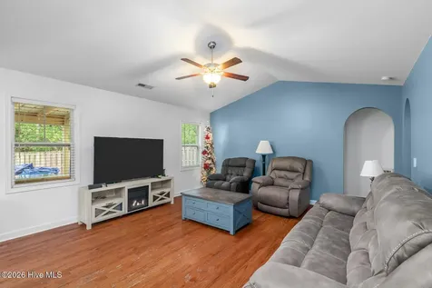 106 Oyster Landing Drive Sneads Ferry NC 28460