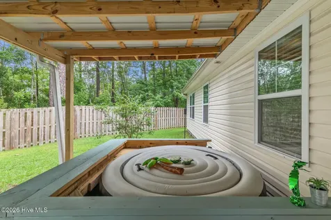 106 Oyster Landing Drive Sneads Ferry NC 28460