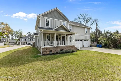 502 Oakridge Avenue Fayetteville NC 28305