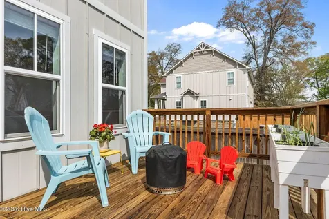 502 Oakridge Avenue Fayetteville NC 28305