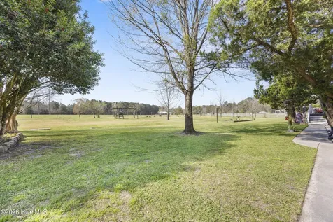 2222 John Henry Store Road Currie NC 28435