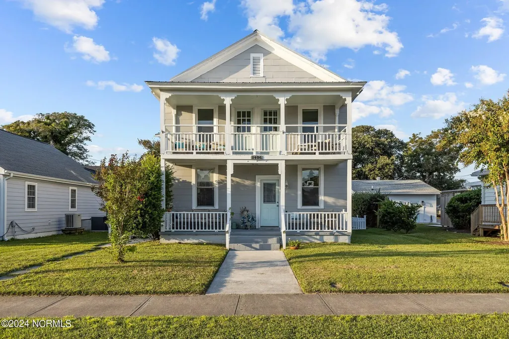 1406 Evans Street Morehead City NC 28557