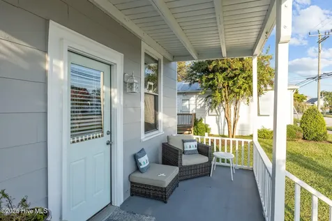 1406 Evans Street Morehead City NC 28557