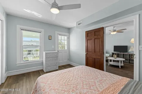 1406 Evans Street Morehead City NC 28557