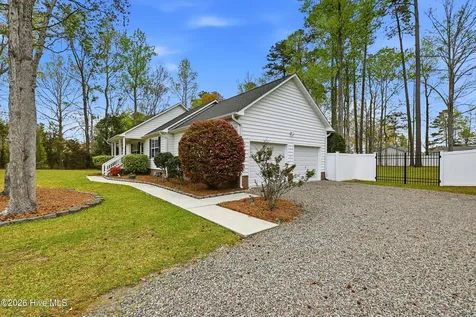 326 Knollwood Drive Hampstead NC 28443