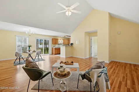 326 Knollwood Drive Hampstead NC 28443