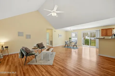326 Knollwood Drive Hampstead NC 28443
