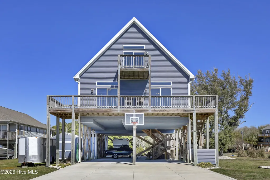 200 Waterway Drive Sneads Ferry NC 28460