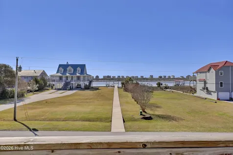 200 Waterway Drive Sneads Ferry NC 28460