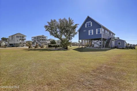 200 Waterway Drive Sneads Ferry NC 28460