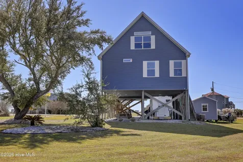 200 Waterway Drive Sneads Ferry NC 28460
