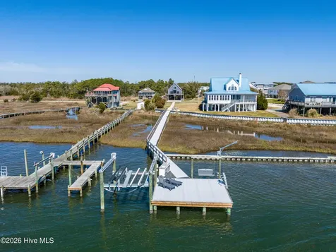 200 Waterway Drive Sneads Ferry NC 28460