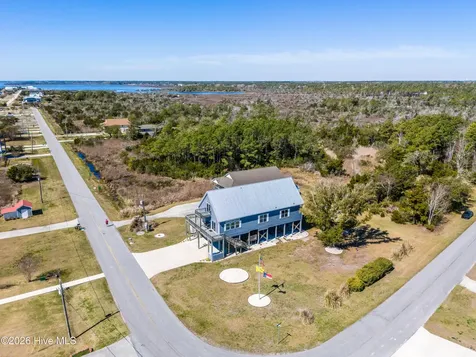 200 Waterway Drive Sneads Ferry NC 28460