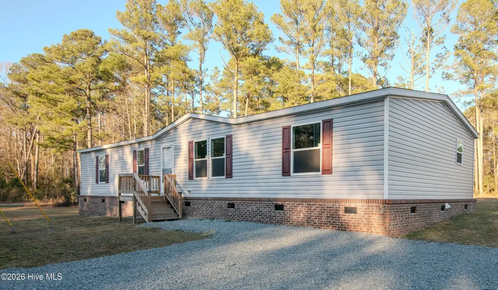 730 Gurganus Road Maple Hill NC 28454