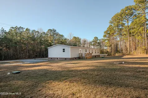 730 Gurganus Road Maple Hill NC 28454