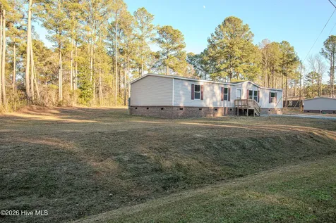 730 Gurganus Road Maple Hill NC 28454