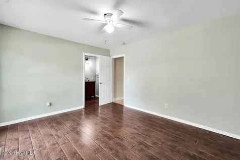 811 Memory Lane Southport NC 28461
