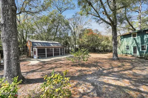 811 Memory Lane Southport NC 28461