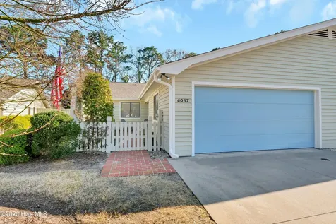 6037 Caddy Circle Wilmington NC 28405